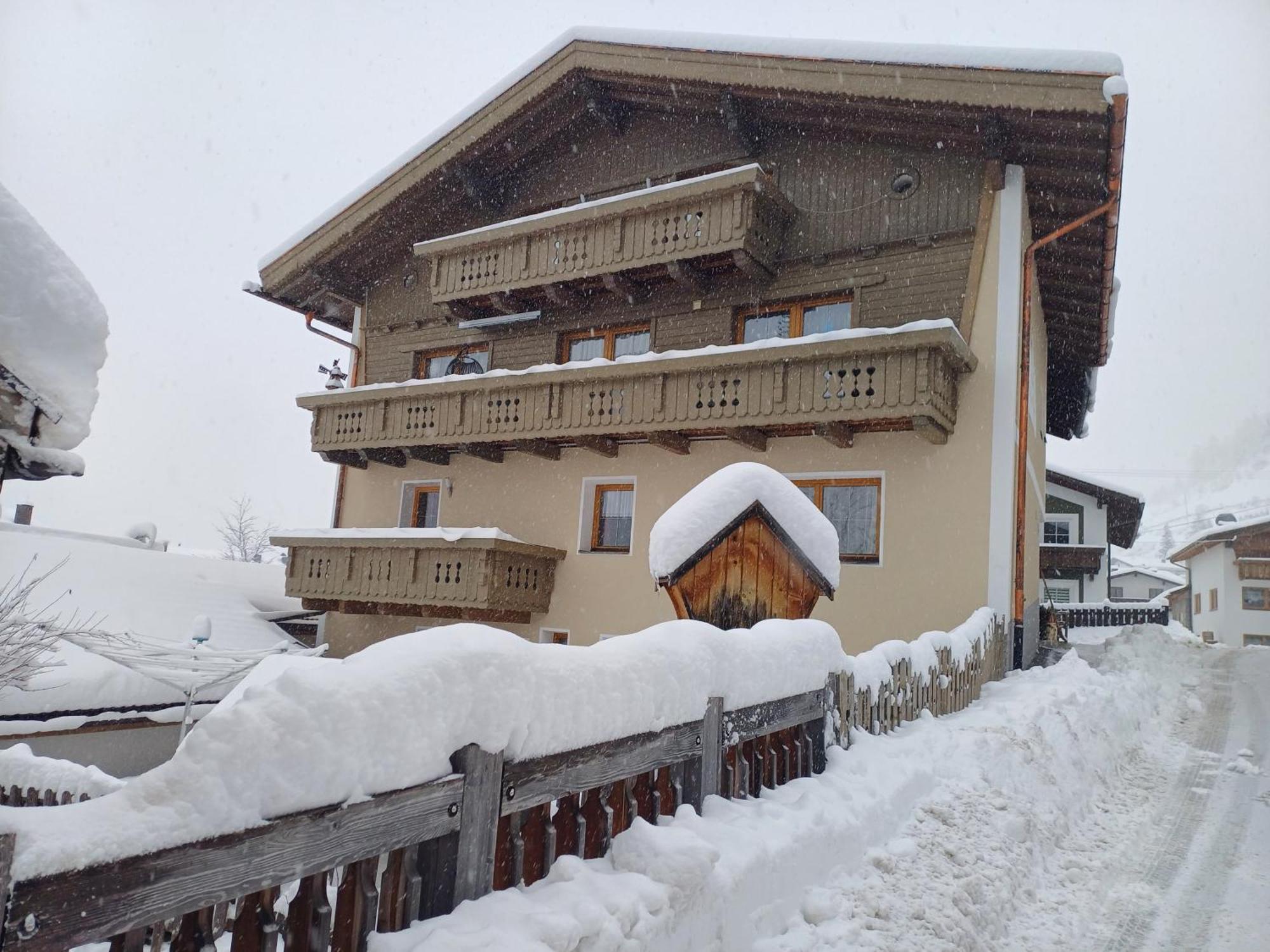 Haus Dilitz-Theiner - Bachbluete Apartment Nauders Bagian luar foto