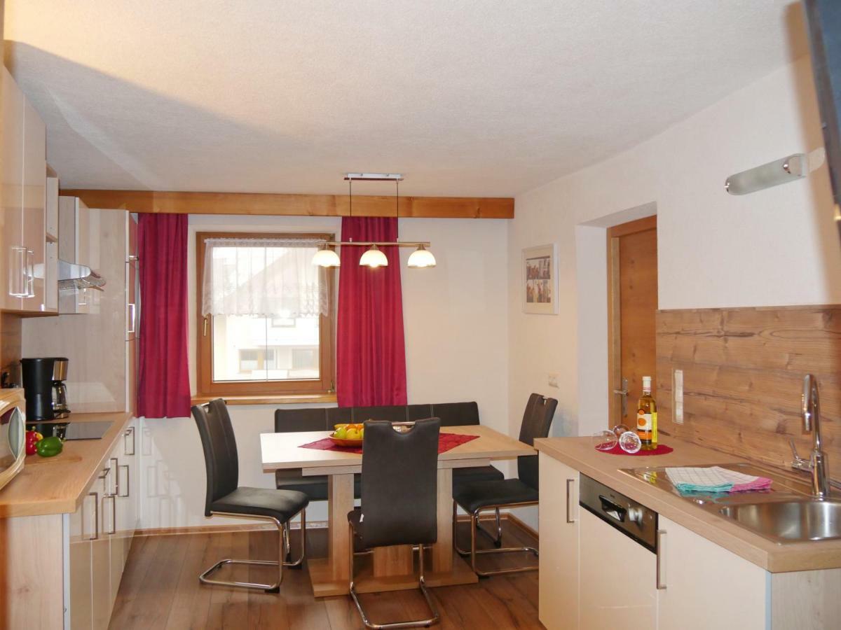 Haus Dilitz-Theiner - Bachbluete Apartment Nauders Bagian luar foto